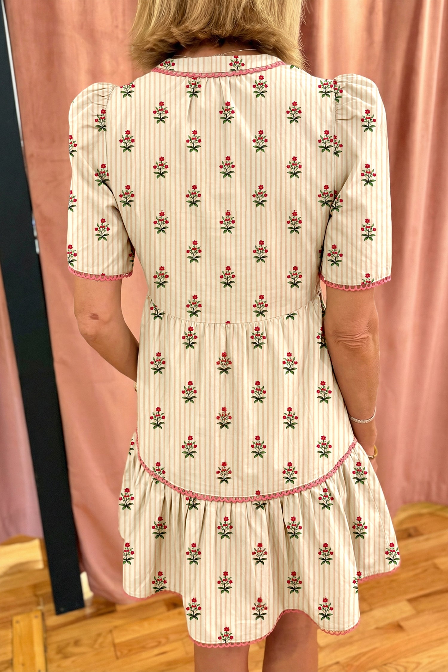 Apricot Striped Floral Print Contrast Detail Ruffle Hem Short Dress - Damesmode Afbeelding 2