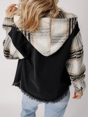 Black Plaid Sleeve Frayed Hem Hooded Denim Jacket - Damesmode Afbeelding 2 - Miniatuur
