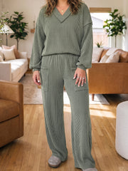 Vierblatt-Kleeblatt verdrehte Rippen, freiliegende Naht Detail V-Ausschnitt Pullover Plus-Size Hosenset - Miniatuur