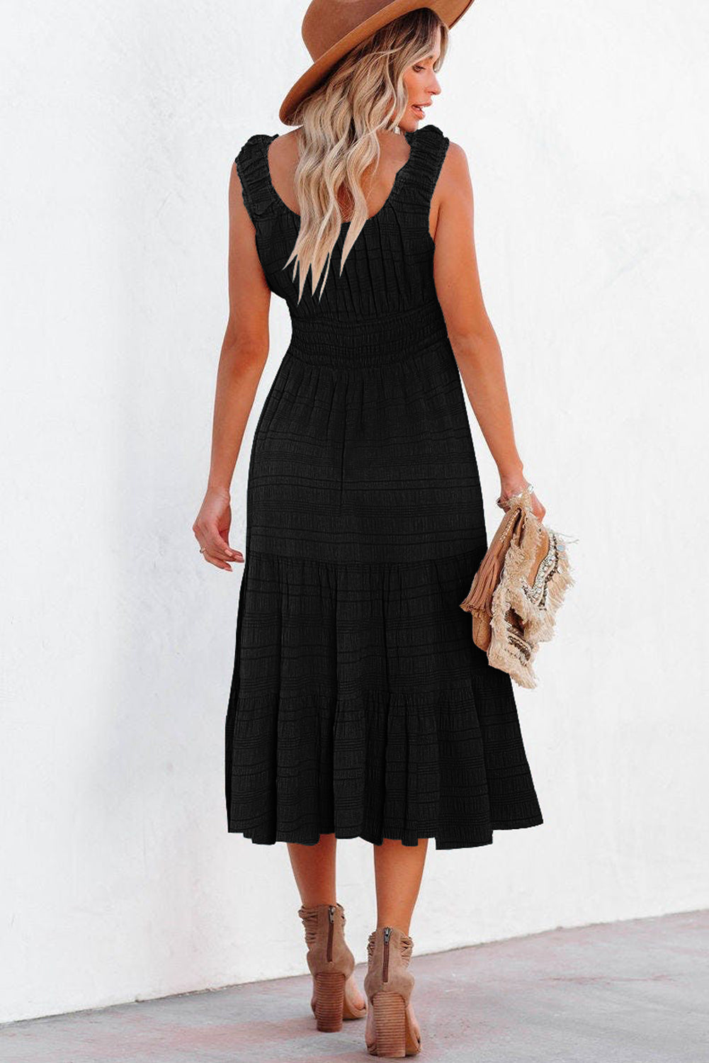 Schwarzes, plissiertes Quadrathals ärmelloses Midi-Kleid – Damesmode Afbeelding 3