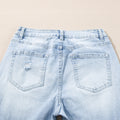 Beau Blue Light Wash Distressed Straight Jeans - Damesmode Afbeelding 6 - Foto 6
