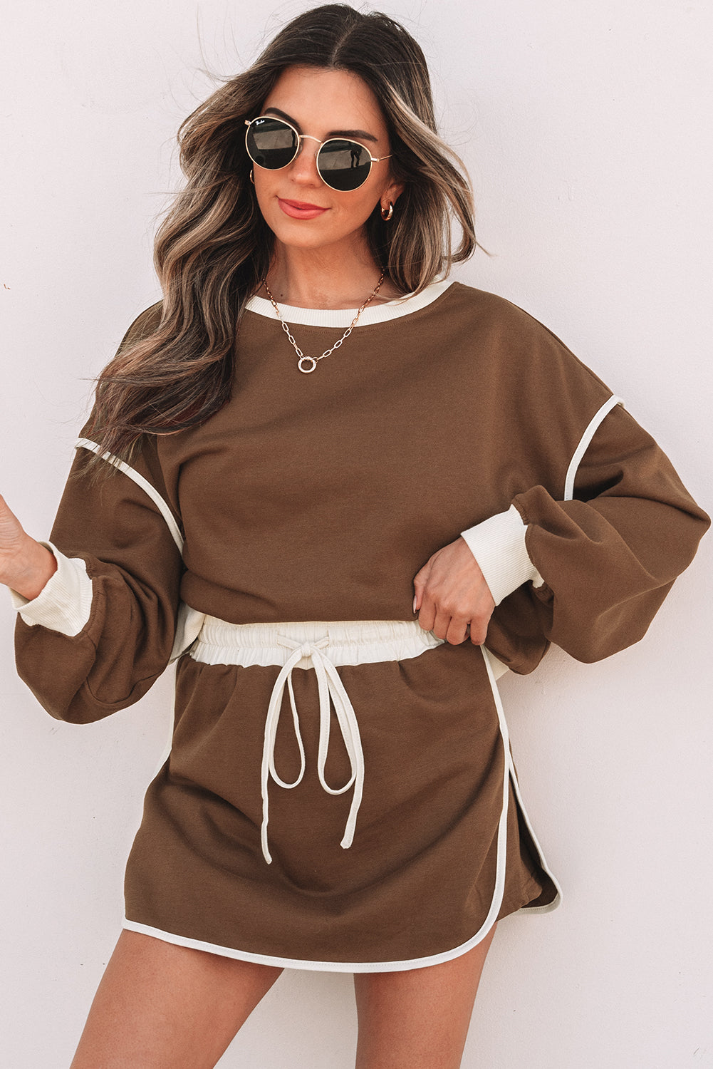 Schwarzer Farbkontrast lockerer Pullover und Schnür-Taillen-Skort-Set – Damesmode Afbeelding 4