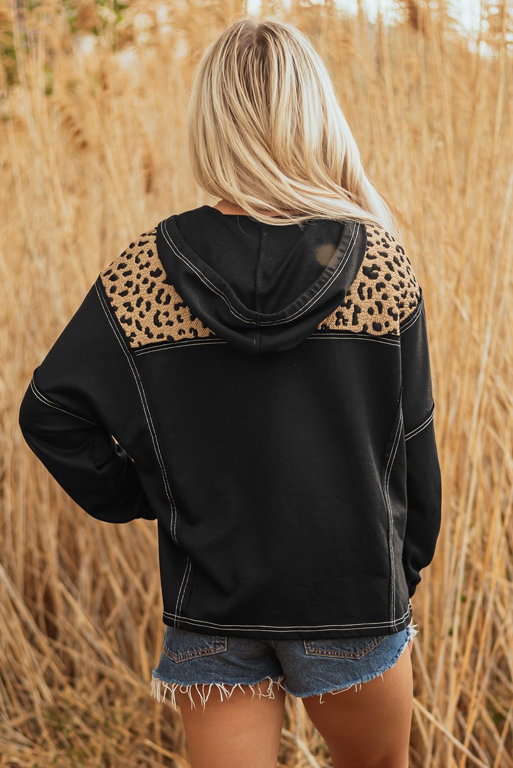 Brown Leopard Patchwork Contrast Stitching Knotted Cuff Quarter Zip Hoodie - Damesmode Afbeelding 2
