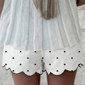 Hvide polkadot-mønstrede broderede kammuslingekantede shorts - Foto 4