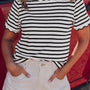Zwart Stripe Scalloped Trim Ronde Hals T Overhemd