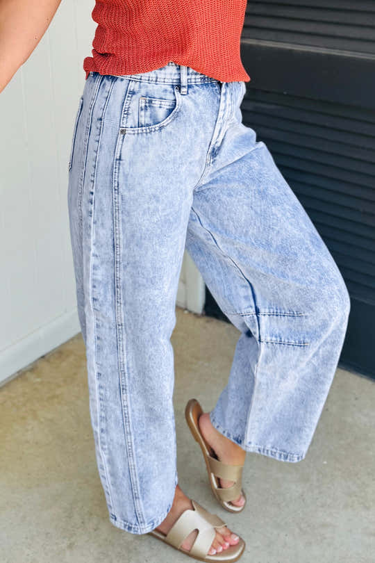 Beau Blue Light Washed Pull On Barrel Jeans - Damesmode Afbeelding 1