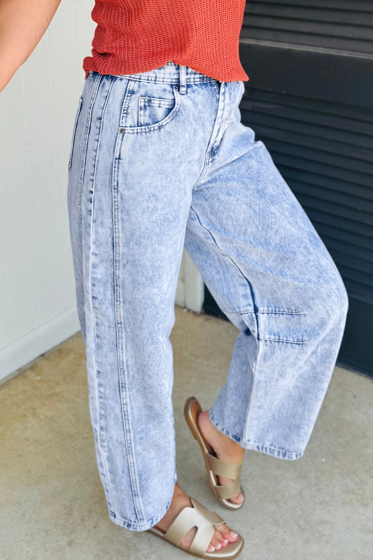 Beau Blue Light Washed Pull On Barrel Jeans - Damesmode Afbeelding 1 - Damesmode