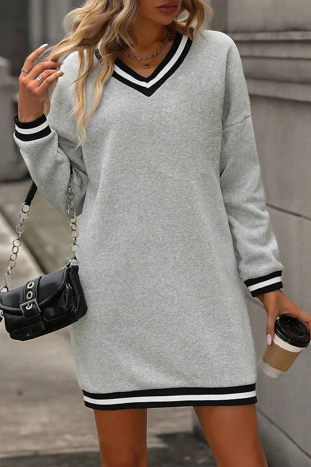 Robe T-shirt Preppy à manches longues à décolleté rayé gris clair