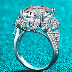 10 Carat Moissanite Flower-Shaped Ring | Redblad 18K Solid Gold & Certified Diamond Rings