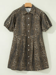 Graues Leopardenmuster-Shortsleeve-Plissierten-Denim-Minikleid - Miniatuur