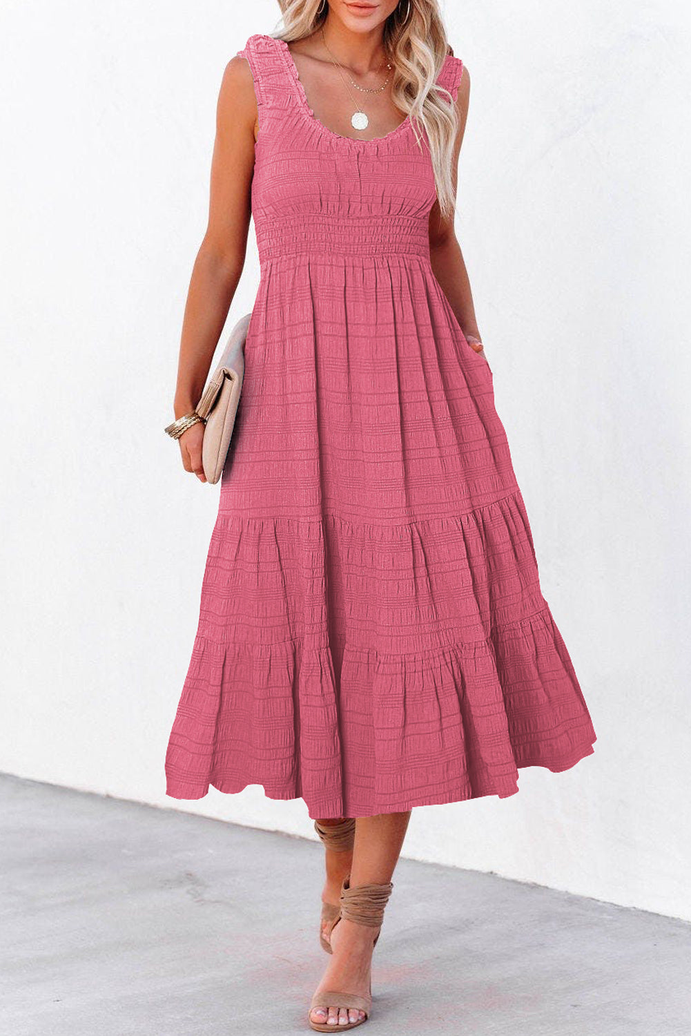 Schwarzes, plissiertes, quadratisches Ärmelkleid – Damesmode Afbeelding 5