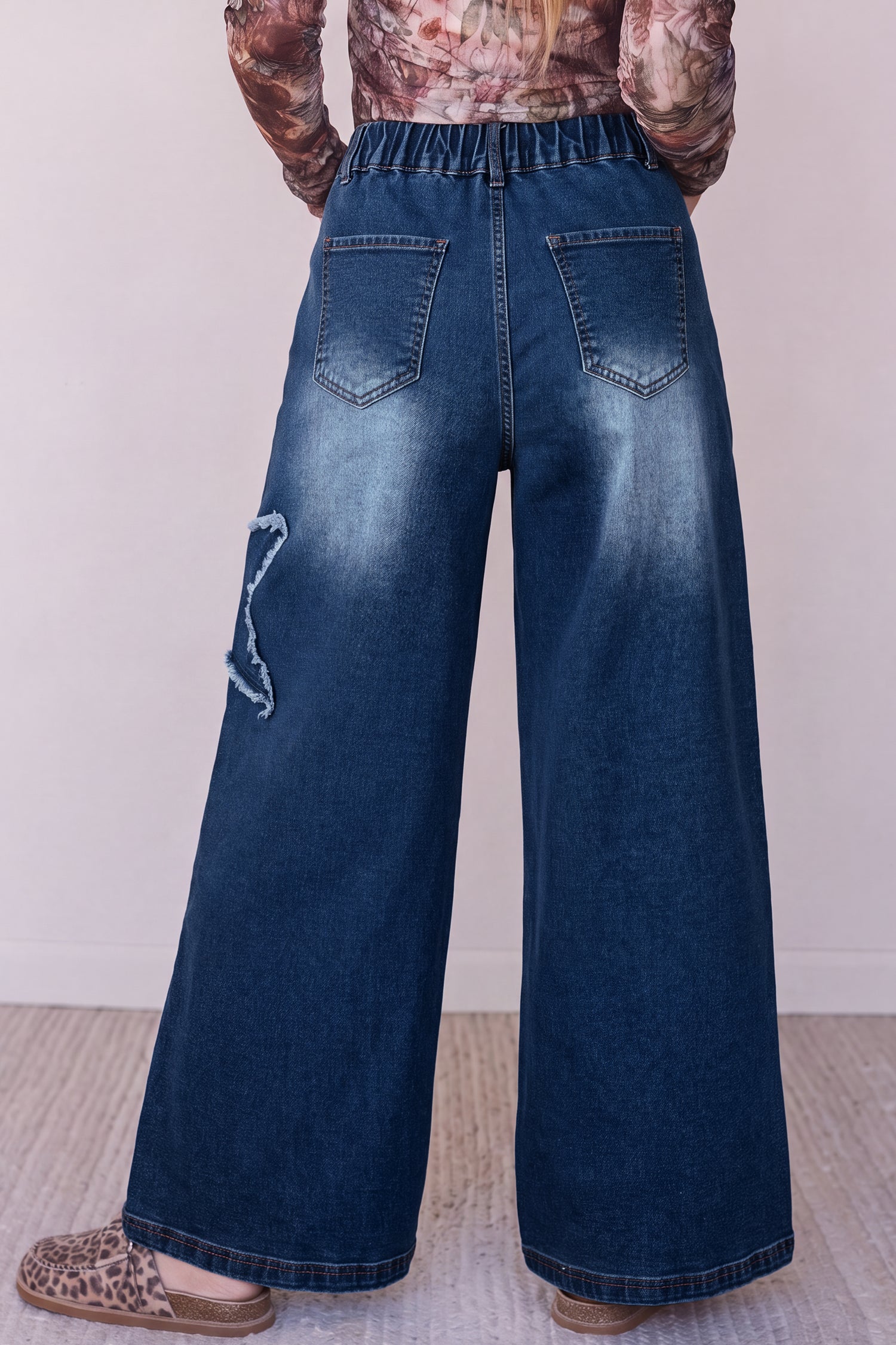 Ashleigh Blue Star Decorated Wide Leg Jeans - Damesmode Afbeelding 5