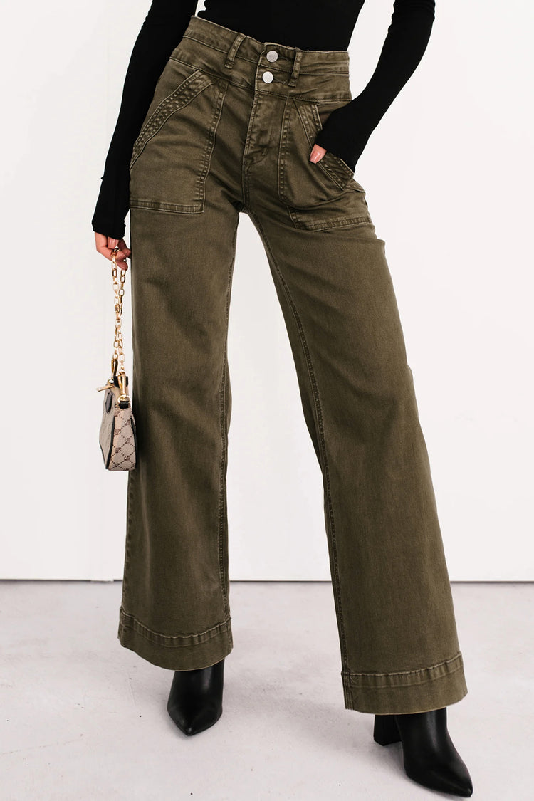 Jean droit large à double ceinture vert jungle - Damesmode