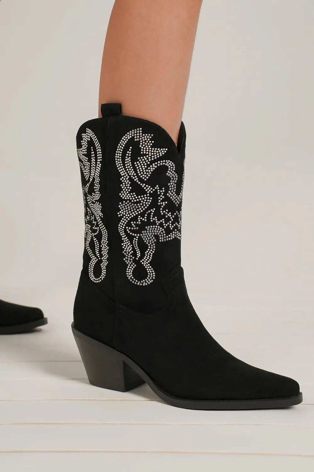 Beast Fashion Rhinestone Detail Point Toe Boots - Luxe Damesmode & Kleding Collectie | Redblad Nederland