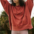 Sudadera de arcilla roja con hombro caído y con cordón ancho y bolsillo - Foto 6