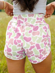 Grüne Tarnmuster Athleisure-Shorts mit hohem Taille - Miniatuur