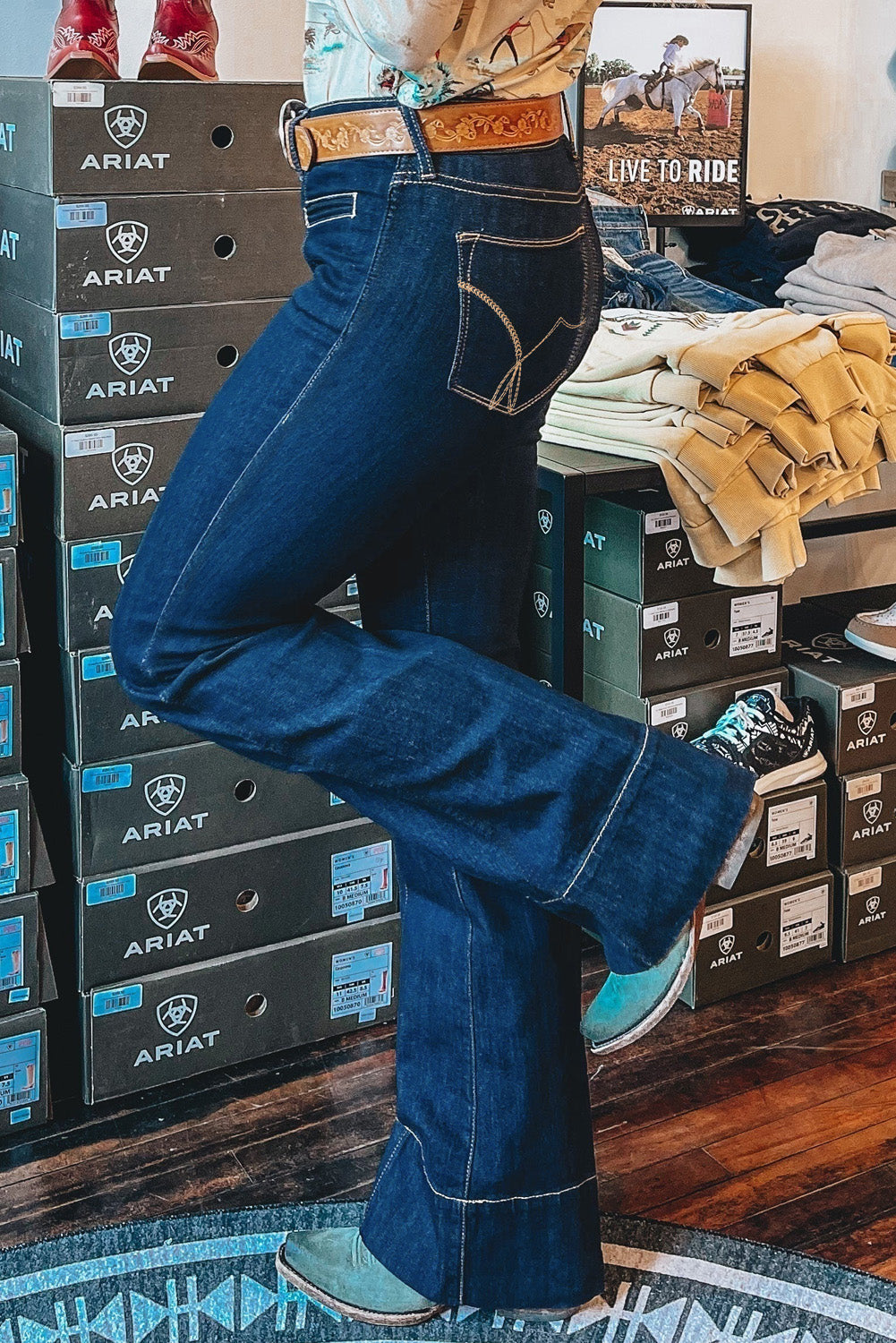 Sail Blue midtersøm dyb vasket lige jeans