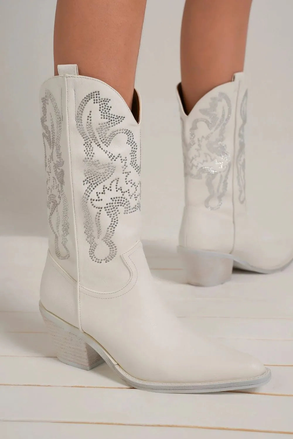 Beast Fashion Rhinestone Detail Point Toe Boots - Luxe Damesmode & Kleding Collectie | Redblad Nederland