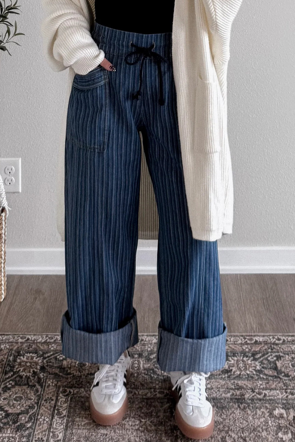 Blue Stripe Contrasted Drawstring Pocketed Loose Jeans - Women's Fashion Image 5
