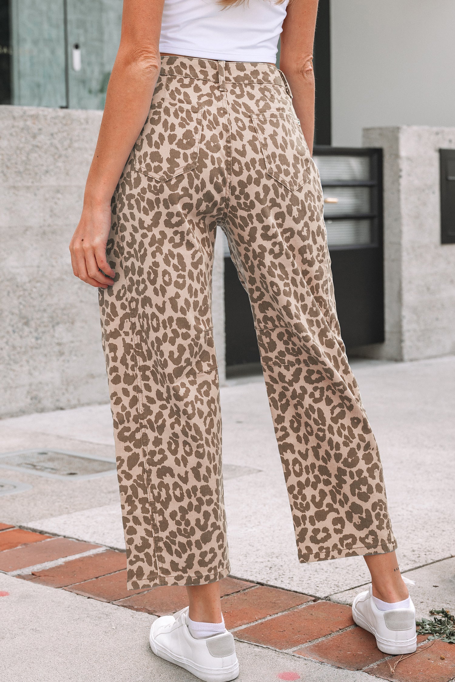 Himmelblaue Leopardenmuster-Barrel-Leg-Jeans