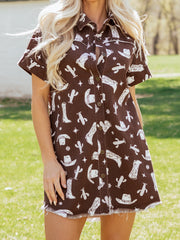 Brown Cowgirl Hats Boots Cactus Print Raw Edge Button Down Short Denim Dress - Damesmode Afbeelding 8 - Miniatuur