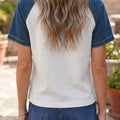 Weiß strukturiertes Denim-Patchwork-T-Shirt mit Polokragen - Foto 2