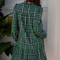 Grünes kariertes Minikleid mit Rüschenkragen und langärmligem Shift-Minikleid - Foto 2