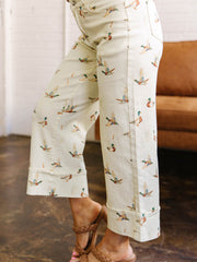 Vaqueros beige estilosos con estampado de ánades reales con puños y con bajo - Imagen de moda femenina 3 - Miniatuur