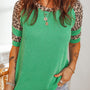 Grünes Patchwork-T-T-Shirt mit Kordel-Rippen-Leopardenfarbe