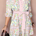 Robe mini à demi-ceinture à demi-boutonné à bordure florale bohème bohème à motif floral rose - Foto 2