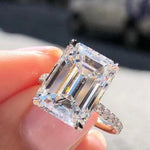 5 Carat Moissanite Side Stone Ring | Redblad 18K Solid Gold & Certified Diamond Rings