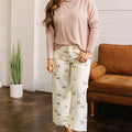 Beige Stylish Mallard Printed Cuffed Hem Shift Jeans - Damesmode Afbeelding 6 - Foto 6