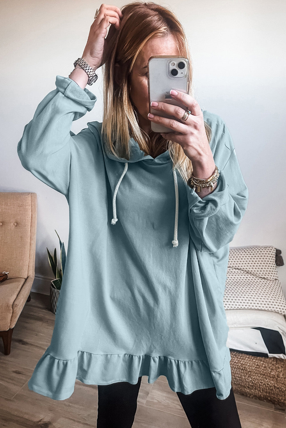 Islandzka niebieska bluza z szerokim falbanami z falbanami i luźną tuniką