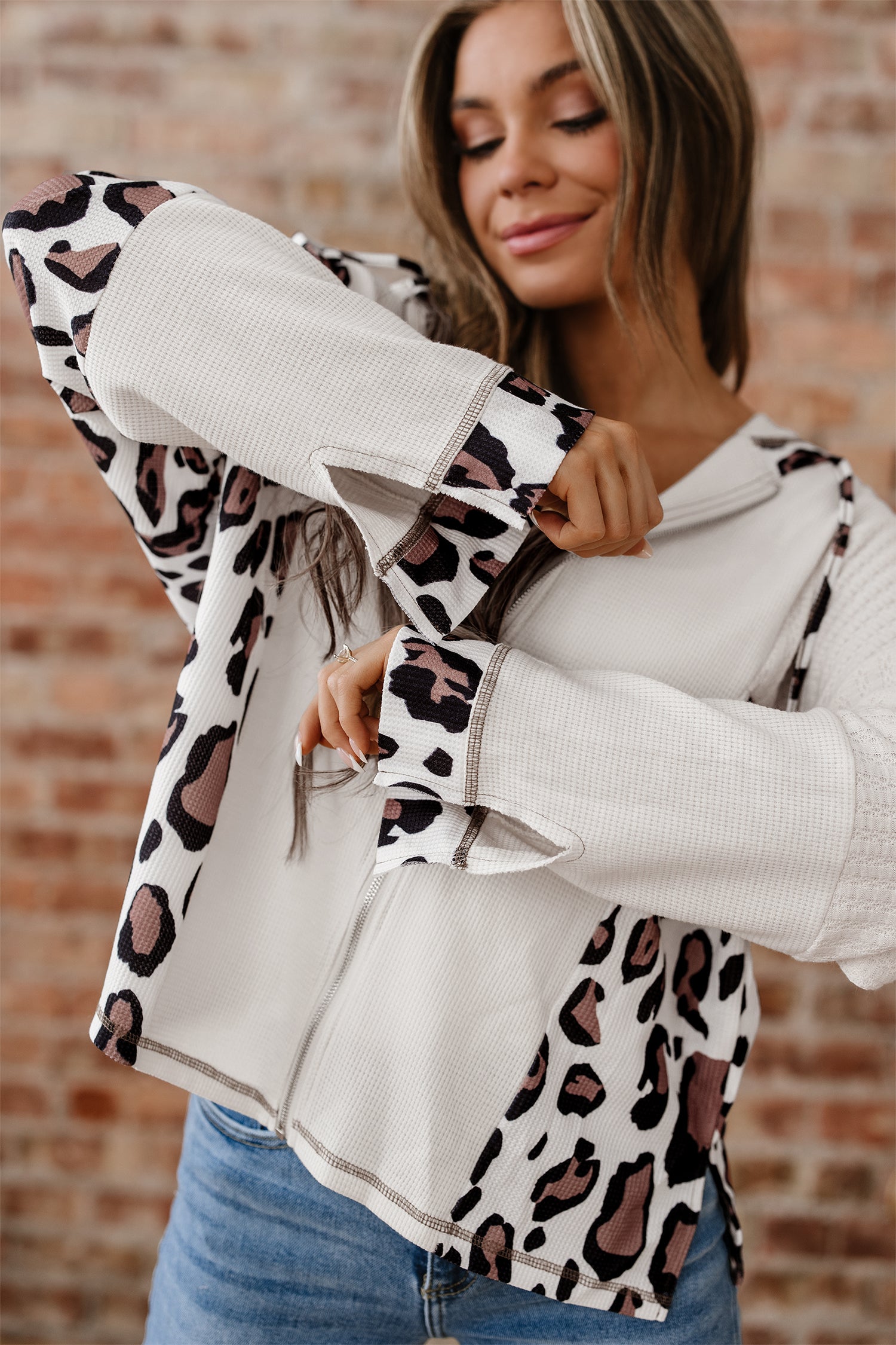 Apricot Oversized Leopard Contrast Mixed Texture Patchwork Zip Up Drop Shoulder Hoodie - Damesmode Afbeelding 5