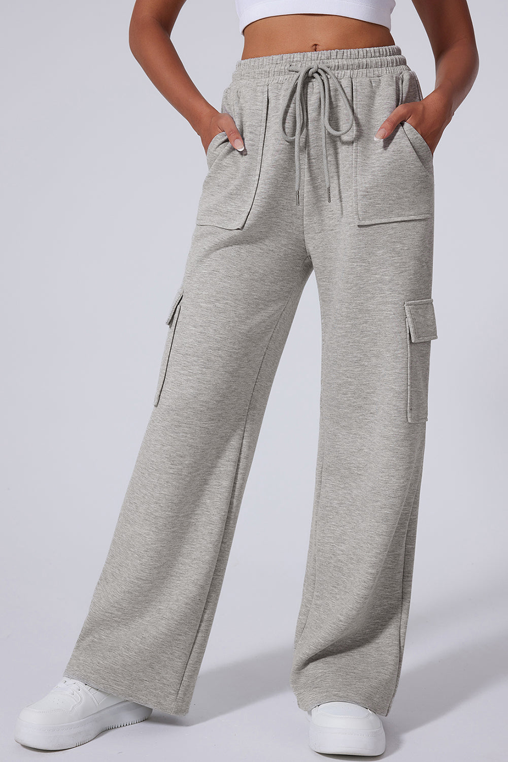 Pantaloni da allenamento a vita alta a vita alta con lacci e a gamba larga grigio chiaro con tasche multiple