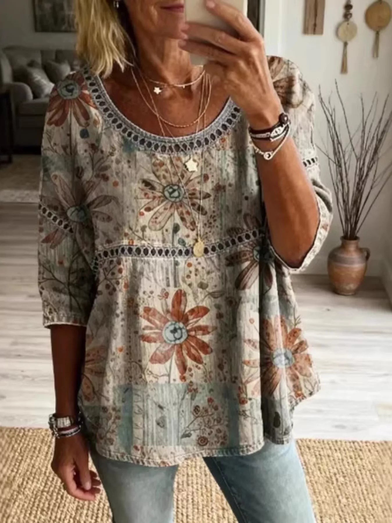 Full Size Hollow Out Round Neck Top Plus Size - Luxe Damesmode & Kleding Collectie | Redblad Nederland