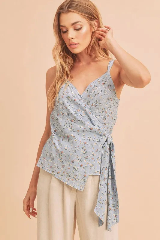 Aemi + Co Ditsy Floral Surplice Adjustable Straps Cami - Redblad