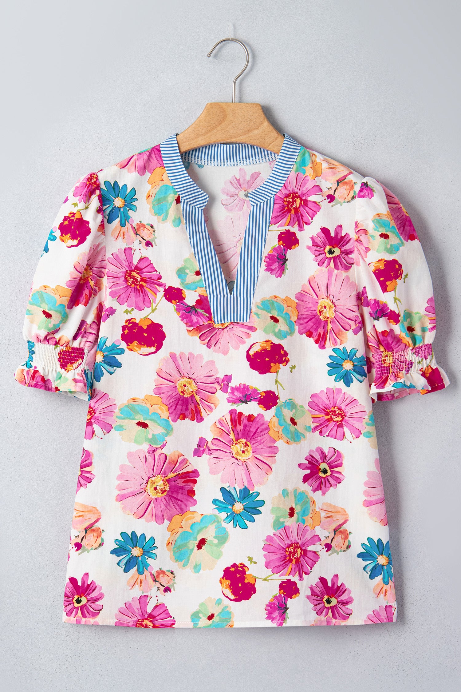 Beige Floral Print Short Puff Sleeve Striped Trim V Neck Blouse - Damesmode Afbeelding 3