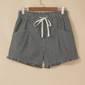 Black Stripe Raw Edge Drawstring Elastic Waist Casual Denim Shorts - Damesmode Afbeelding 3 - Foto 3