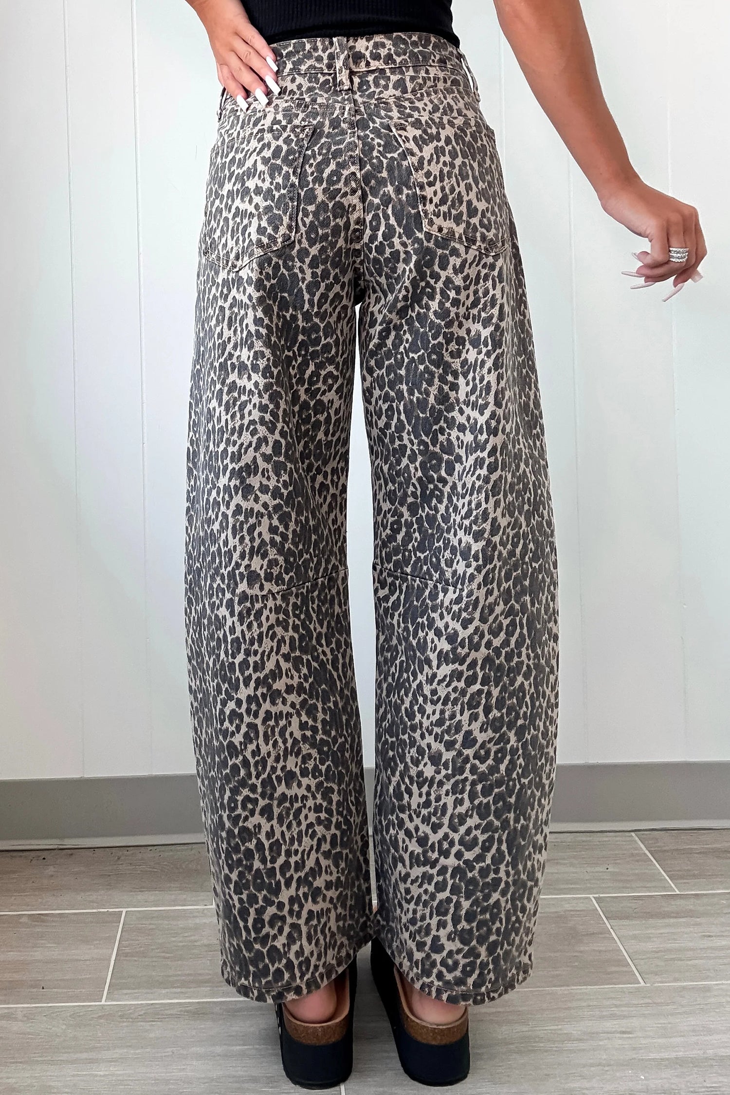 Black Leopard Print High Waist Barrel Jeans - Damesmode Afbeelding 2