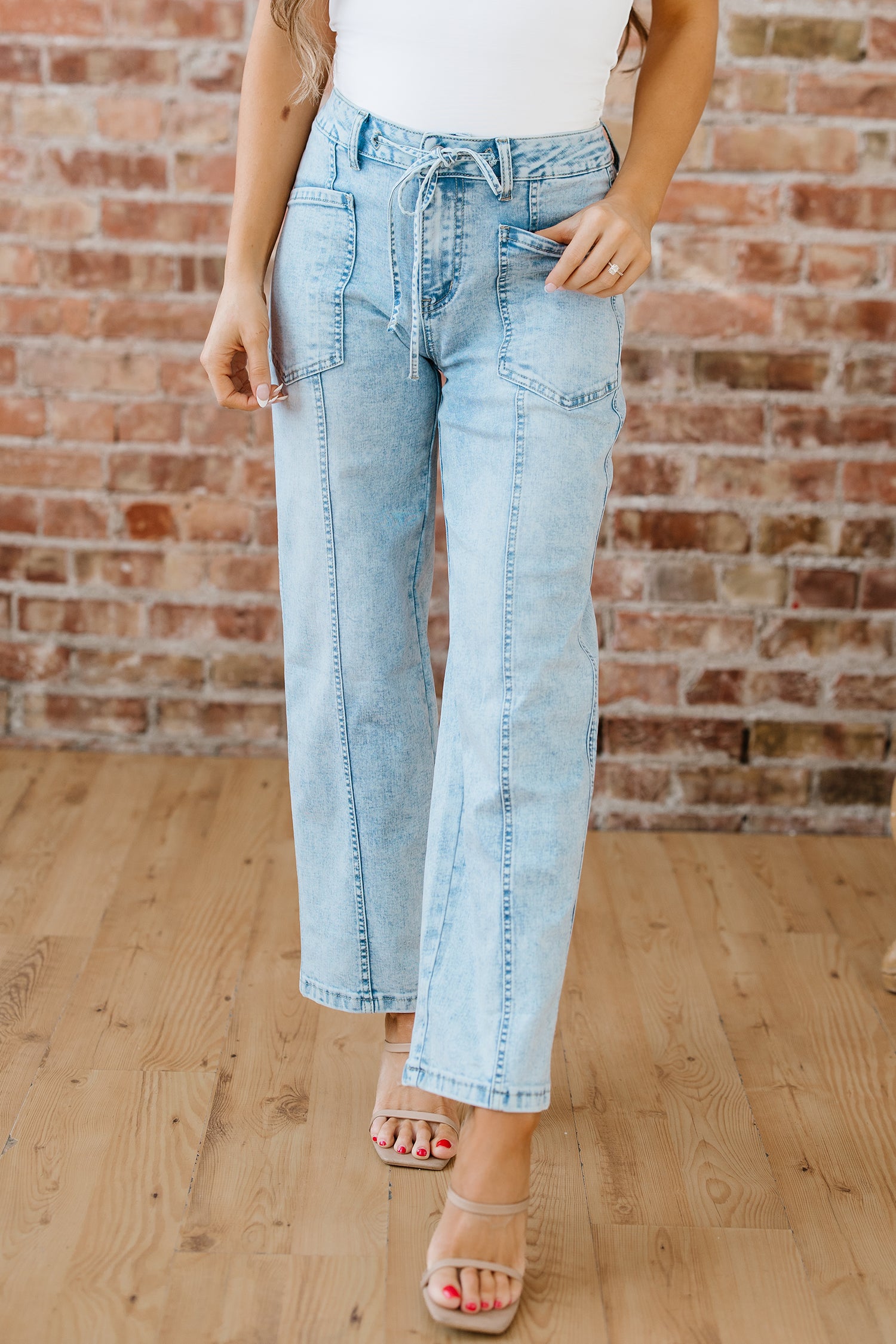 Jeans de barril com cordão de costura Myosotis Exposed Stitch