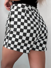 Black Checkered Print Overlap Denim Shorts - Damesmode Afbeelding 2 - Miniatuur