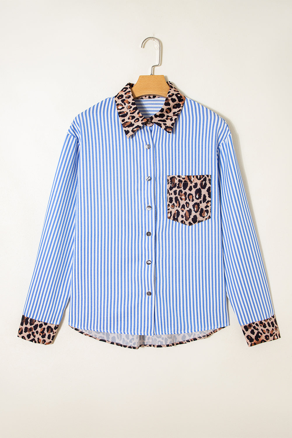 Himmelblå stribet leopardmønstret patchwork skjorte til kvinder
