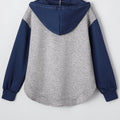 Hellgrauer Farbblock-Patchwork-V-Hals-Kordelzug-Hoodie - Foto 3