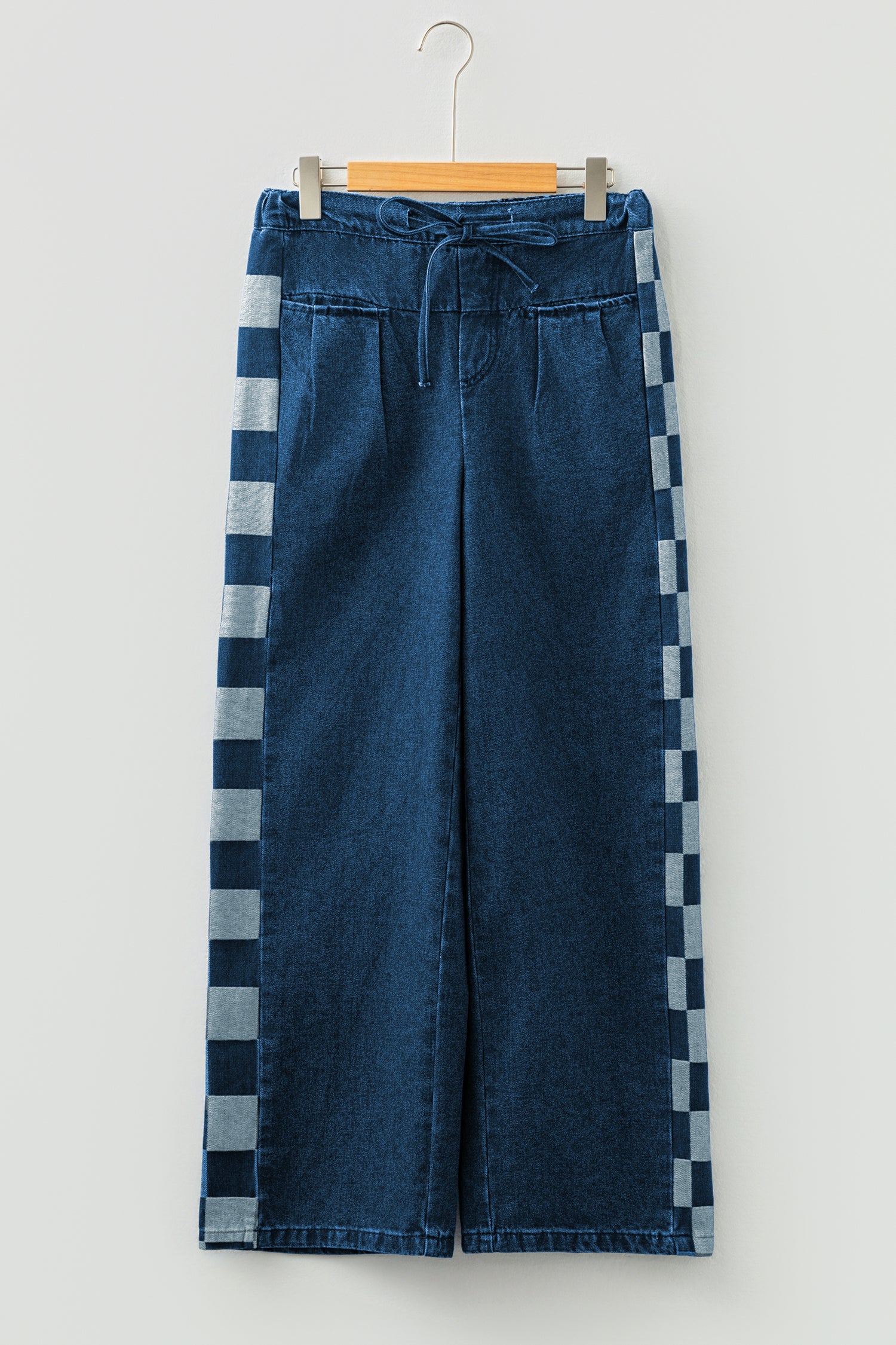 Pantaloni di jeans in denim a cappucce blu a scacchi, pannelli laterali a scacchi, patchwork