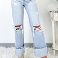 Beau Blue Light Wash Distressed Straight Jeans - Damesmode Afbeelding 1 - Foto 1