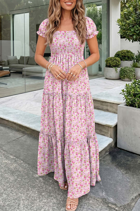 Maxi a vita alta a maniche corte rosa a maniche a bolle con spurcatura