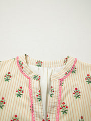Robe courte courte à motifs floraux rayés abricot avec un ourlet à volants contrasté - Damesmode Afbeelding 5 - Miniatuur