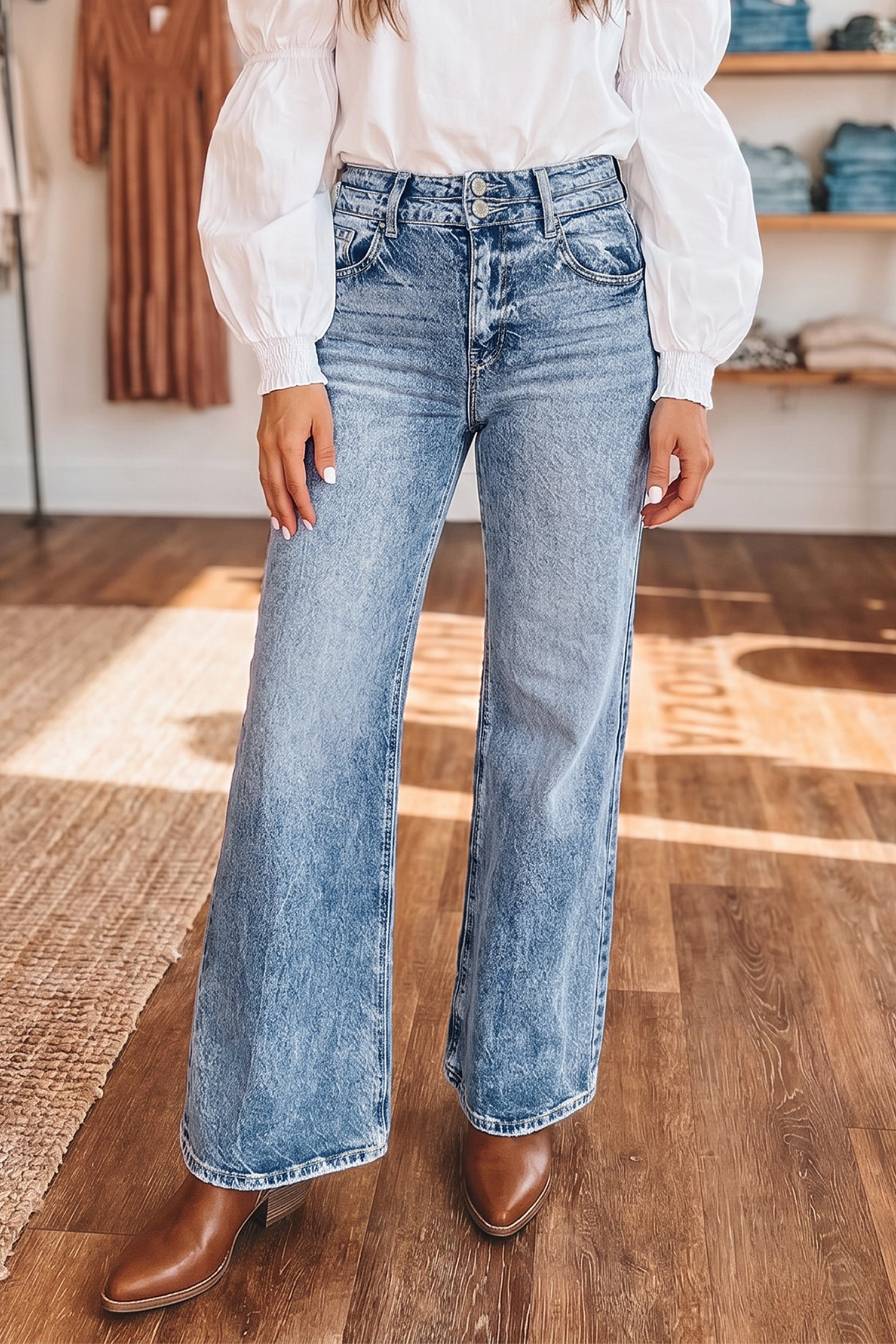 Beau Blue Acid Wash Pocket Detail Flare Jeans - Damesmode Afbeelding 1