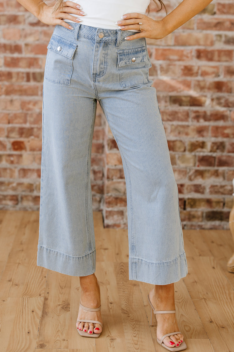 Himmelblo Sträif, Knäppchen, Klapp, Täsch mat Manschetten, breet Jeans mat de Been, - Damesmode